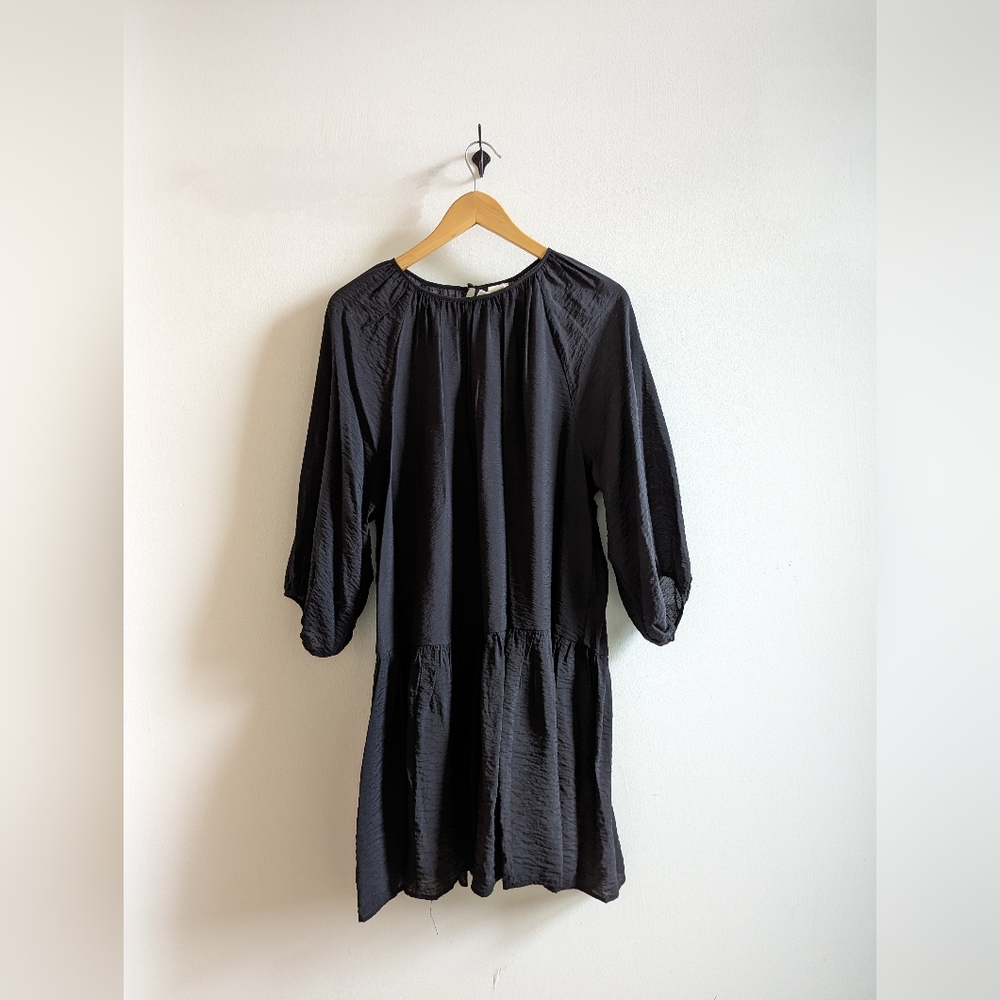 Oversized Textured Black Dress